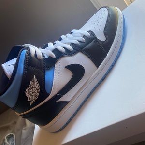 Mid universal blue for 225$ with box,got them from a sneaker convention